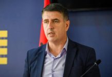 Drejtori i Arsimit në Podujevë vjen me një thirrje për prindërit