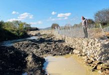 Vendosen gabionë përgjatë lumit Llap në fshatin Lluzhan