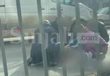 Furgoni godet një këmbësore – pëson lëndime të rënda (PAMJE)