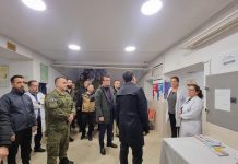 Vërshimet; Kryeministri Kurti dhe ministri Krasniqi dalin në teren