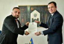 Flet zëvendësministri që dyshohet se u përfshi në aferën e ryshfetit: “Jam njeriu më i pastër në botë”