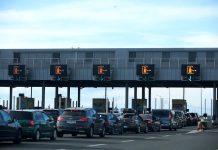 Deri në 17 orë pritje në kufirin Serbi-Kroaci