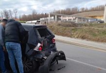 Aksident mes dy veturave, ka të lënduar – pamje nga vendi i ngjarjes