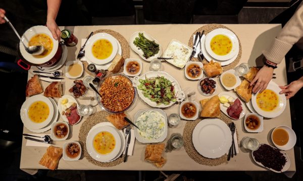 01000000-0a00-0242-bf68-08db2f5d05ce_w1597_n_st-600x360 (1)