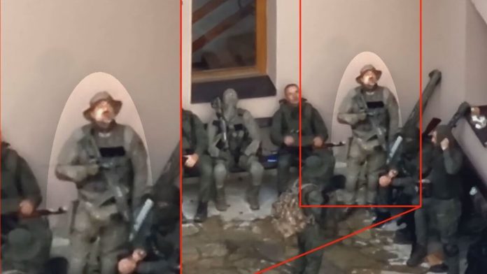 52405071-9B0D-4C48-8FF1-961061888842