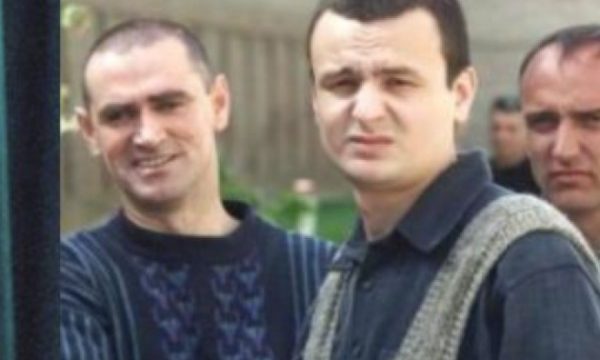 83C95F2E-5F48-4B7E-B685-8ACB9B437552