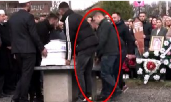 B52BB360-5ABB-481F-9523-456E293D800E