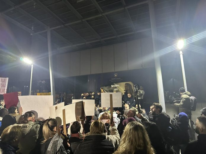 D038BAE4-E602-41EF-ADA9-5784BB3CE871