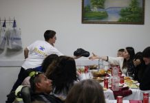Podujevë; Shtrohet iftar për personat me nevoja të veçanta