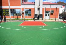 Podujeva bëhet me fushë basketbolli në qendër të qytetit