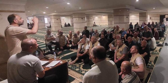 A41C25CD-3904-46E0-9522-3E4BF9D22E78