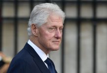 Clintonët kujtojnë Osman Osmanin: Na prezantoi me një familje refugjatësh nga Kosova