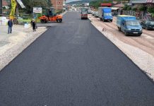 Asfaltohet edhe një pjesë e rrugës Podujevë – Prishtinë (Pamje)