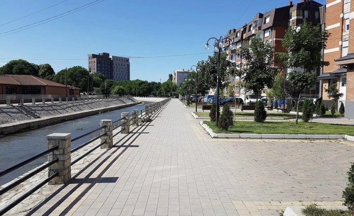 290CE0CB-3EA8-4A0C-994F-555DCFF9019F