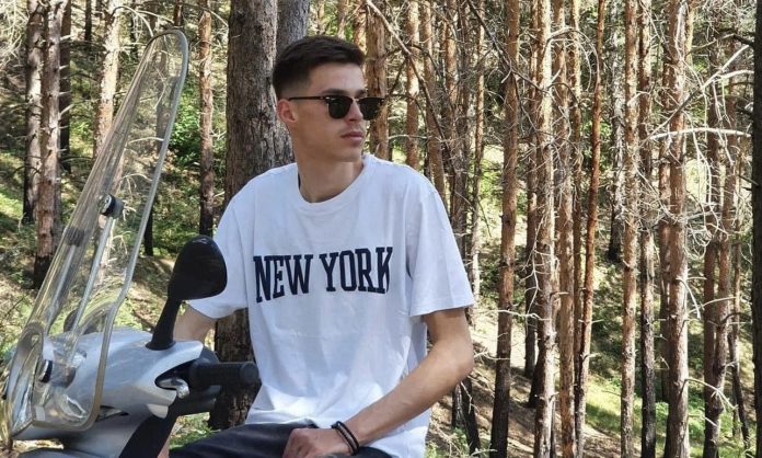 800F8532-5DCD-4C7E-A2F4-49ED65F6FF89