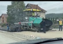 Edhe sot do të asfaltohen dy pjesë të rrugës Podujevë – Prishtinë