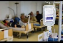 “S’ka as çarçafë”: Kimioterapi në sallë të improvizuar të Hematologjisë