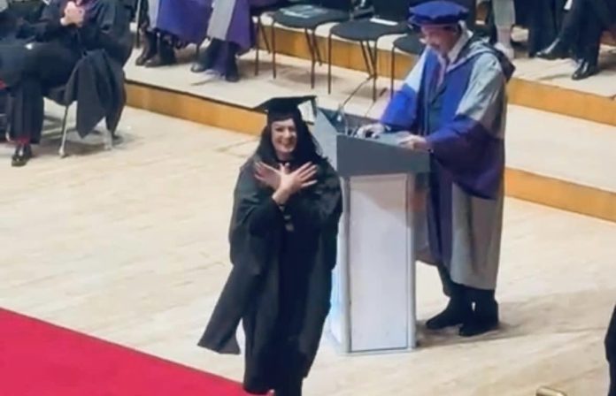 EE5304A8-6D72-4477-88EB-94F56ADBF9E3