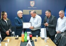 Pensionohet zyrtari shumëvjeçar i Komunës së Podujevës, Latif Mehmeti (Pamje)