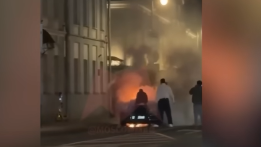 Pamje nga momenti kur shpërthen limuzina e Putinit (Video)