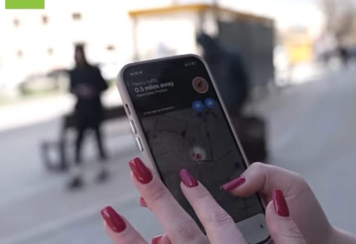Ky është aplikacioni viral që ju tregon ku ka patrulla të policisë, kolona e shumëçka tjetër