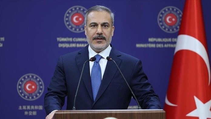 Turqia ofrohet si ndërmjetëse për paqe mes Rusisë dhe Ukrainës – Fidan: Jemi aktori ideal për negociata