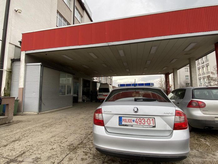 Policia merr përsipër sigurimin fizik të QKUK-së, punëtorëve të sigurimit u janë ndërprerë kontratat