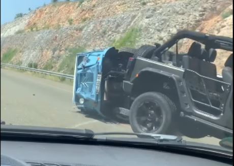 Një i lënduar nga aksidenti mes tri automjeteve në autostradën “Ibrahim Rugova”
