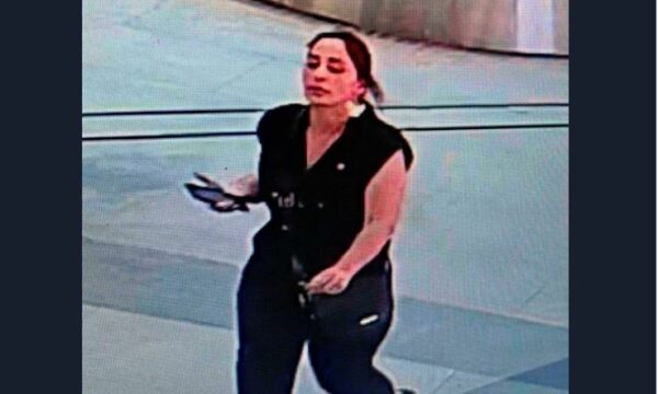 Policia e Kosovës kërkon ndihmën e qytetarëve për identifikimin e një të dyshuare për vjedhje
