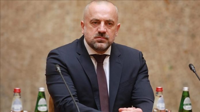 Lëshohet urdhërarrest për Radoiçiqin