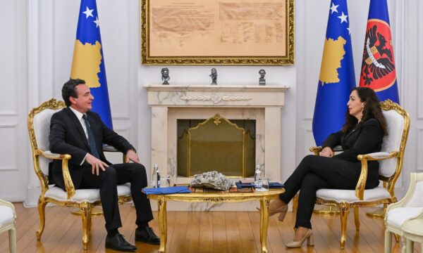 Kurti arrin në Presidencë për takim me Osmanin