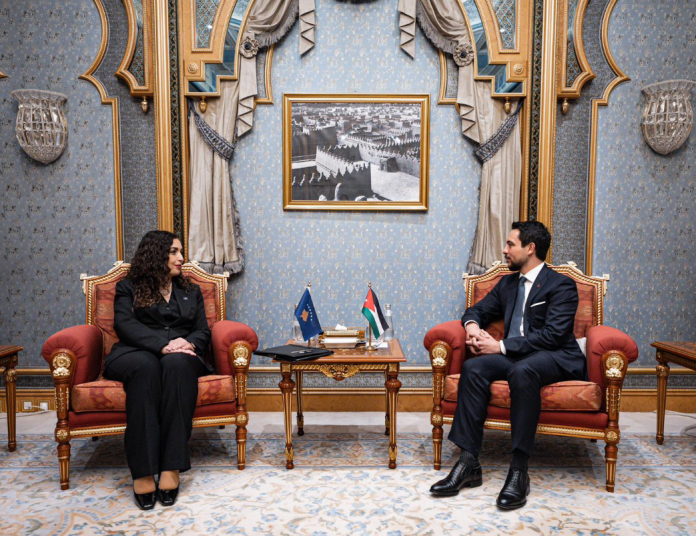 07047B5F-3C12-4014-A3B1-7F3282C35F8E