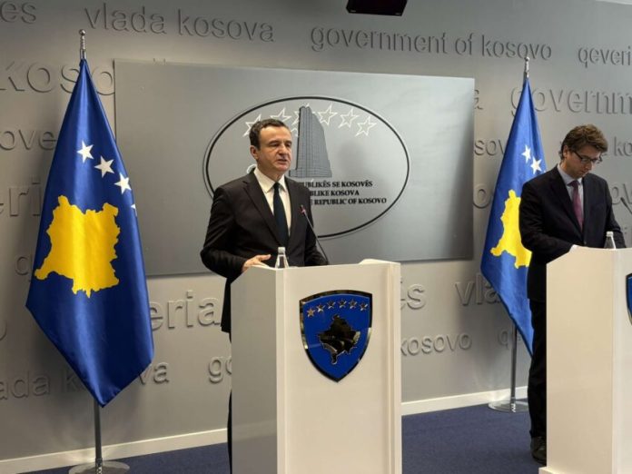 0B8E2EA7-6FAF-4EE7-9880-B4AED90991D1