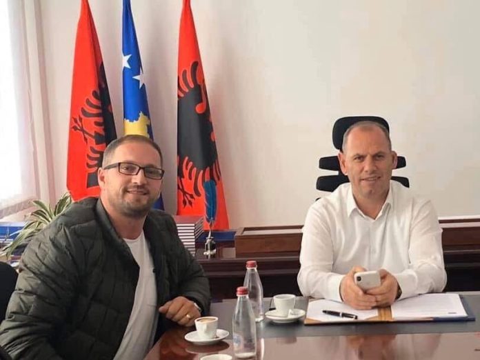 389900DD-3ABB-4885-8399-73204044BC2B