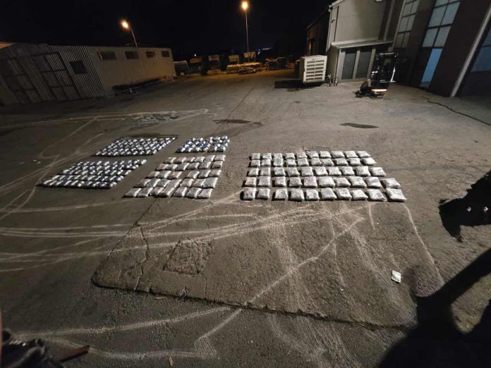 5DC4F372-6549-40F1-AA31-D04567113FA6