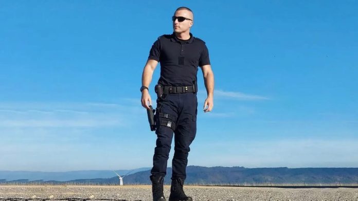 1F009FB7-A0C0-43CD-AC7A-FB173874A900