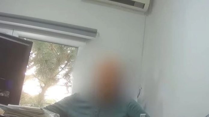 2F61827E-6322-419F-9A32-C4F62CD0F00A