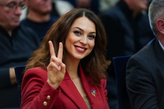 Dorsa Kica – Xhelili konfirmon se do të jetë në listë për deputete, por i ndërrohet numri