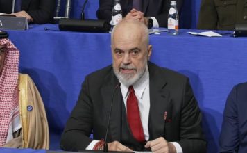 Rama i drejtohet Trump për ish-krerët e UÇK’së në Hagë: Z.President, le të bëjmë diçka para se të ndodhin gjëra shumë të këqija ​