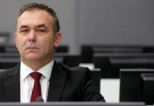 Rutina e Hagës: ‘Rexhep Selimi i lexon deri në 6 libra brenda javës’