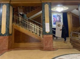 Kutitë për votimin e presidentit/es dërgohen në sallën plenare