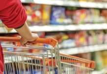 Panik në Bosnjë e Hercegovinë – zbrazen raftet e ushqimeve, disa qytetarë kalojnë në Kroaci për blerje