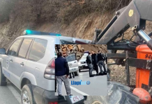 Katër policë sulmohen në këtë fshat të Podujevës (Video)