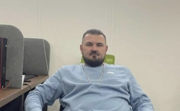 E dhimbshme; Vdes i riu në aksident (Foto)