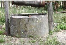 Gruaja gjendet vdekur pasi ra në bunarin e shtëpisë