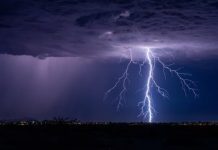 Alarm për stuhi të fuqishme në Mesdhe: Breshër i madh, përmbytje dhe tornado të mundshme