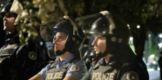 Reagon Policia: Masat në trafik kanë të bëjnë me vozitjet e rrezikshme, jo me flamujt e UÇK-së