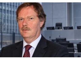 Ish-diplomati Bosch: Ne e detyruam Thaçin t’ia vendoste vetes lakun në fyt, ndihem shumë keq