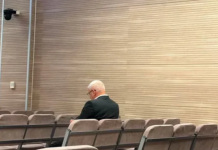 Sveçla shpallet fajtor për hedhjen e gazit lotsjellës në Kuvend
