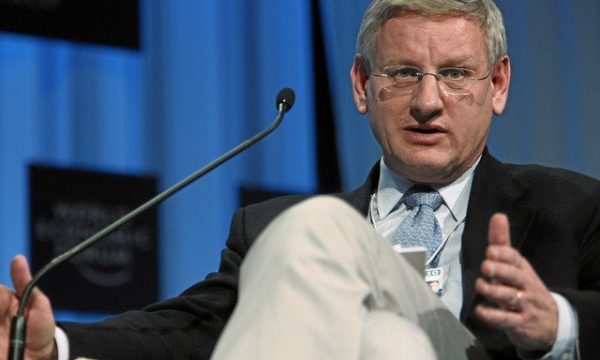 640-0-carl-bildt-by-world-economic-forum-remy-steinegger-001-535-600x360
